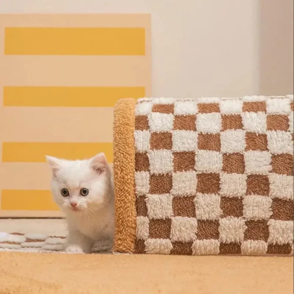 Brinquedos Essenciais para Gatos Filhotes: Ativando o Instinto de Caça e Garantindo Desenvolvimento Feliz